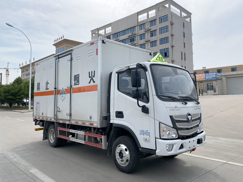 雜項危險物品廂式運輸車，運輸車，運輸車廠家，楚勝集團